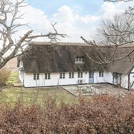Holiday home Iv