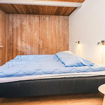 8 Person In בית נופש סבנדבורג