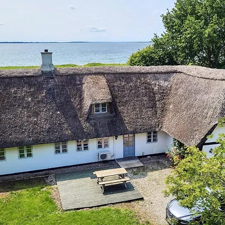 8 Person In בית נופש *