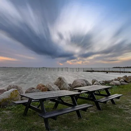 Сasa de vacaciones 8 Person In *